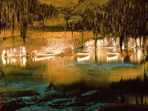 Cavernas-del-Drach-de-excursão-em-Mallorca